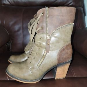 Super cute, perfect for fall, boots